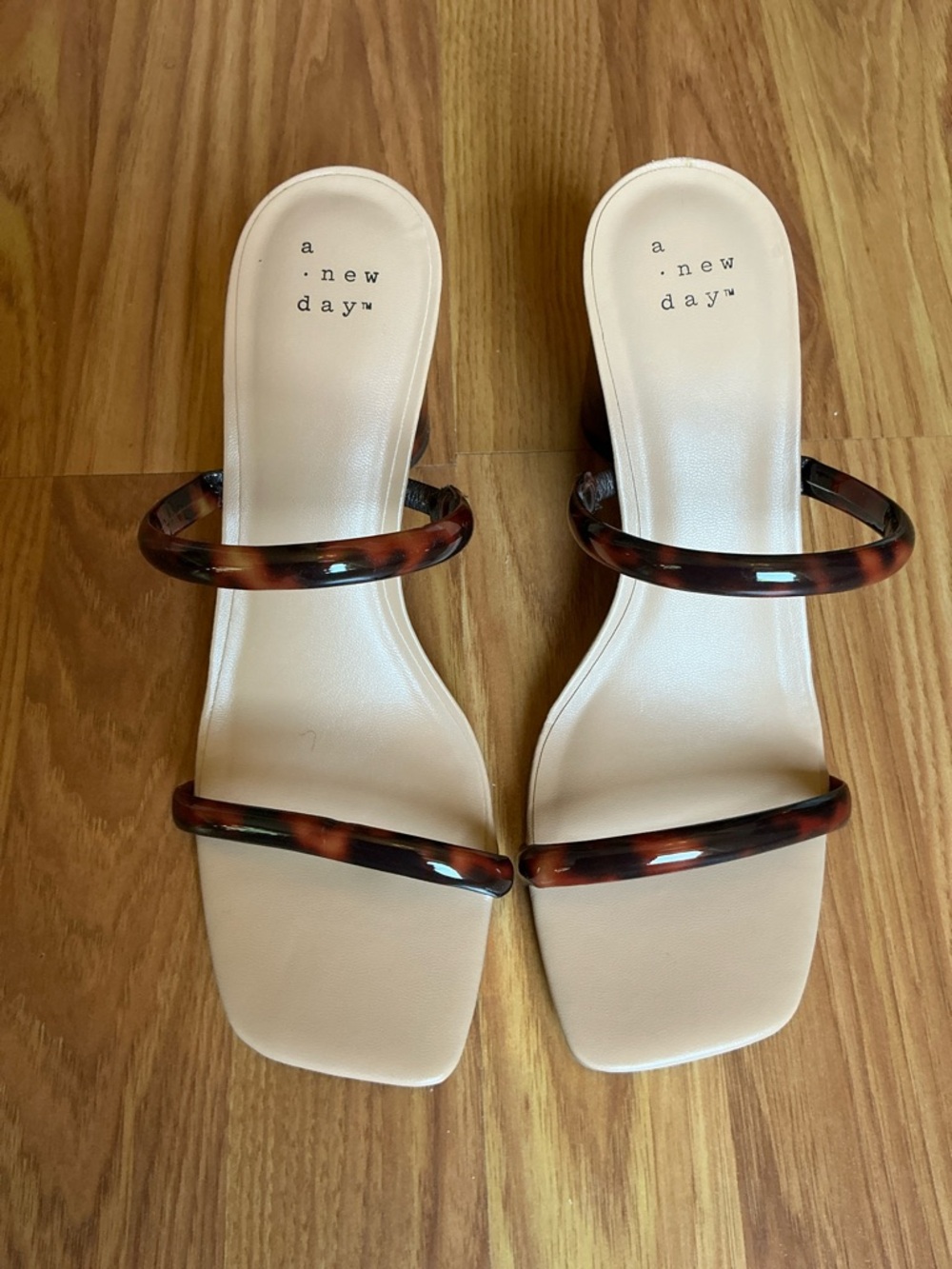 a new day Tortoiseshell Strap Block Heel Sandals in Cream and Tortoiseshell